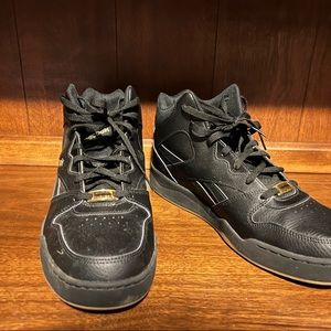 Reebok size 12 X wide mens black high top